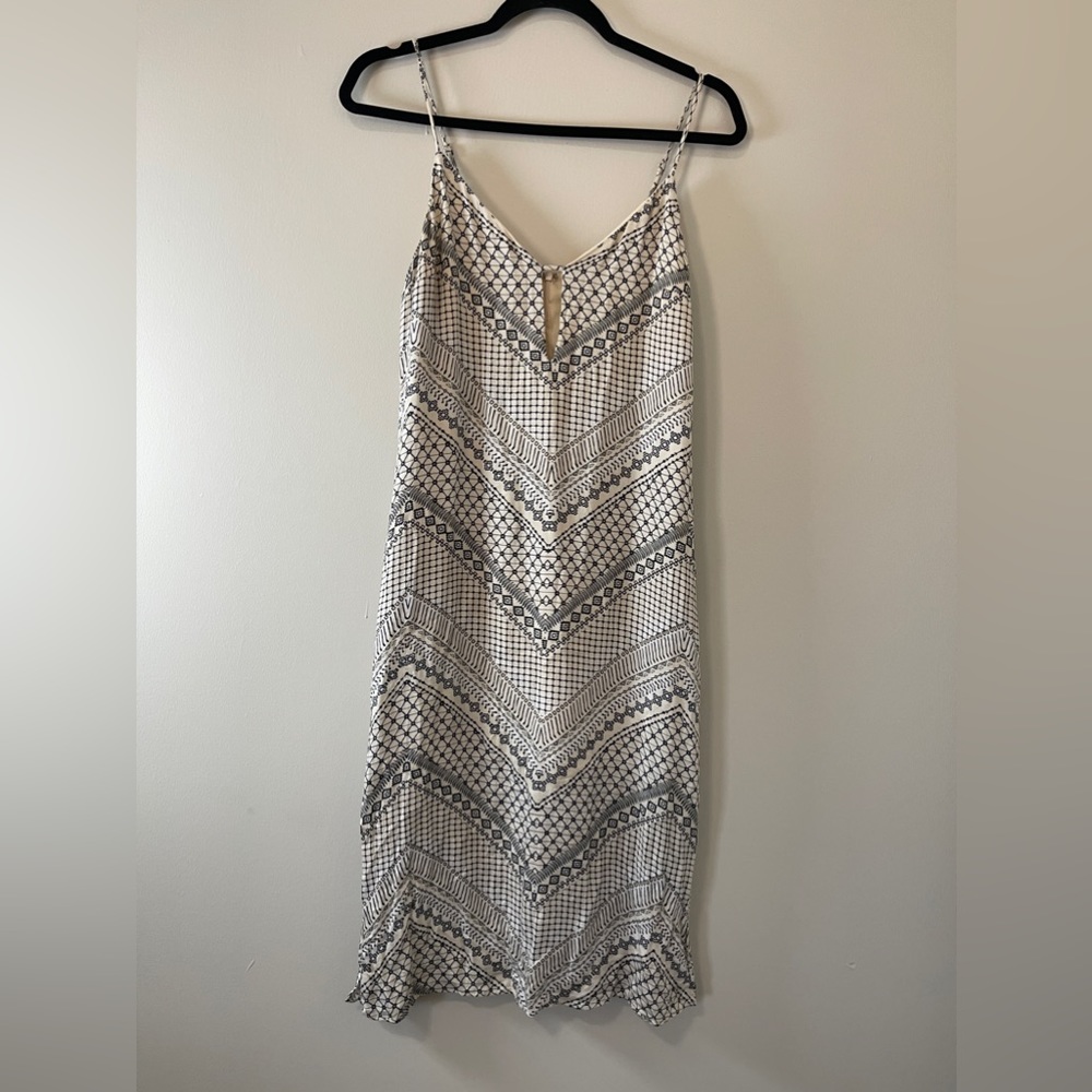 Lavendar Brown Womens Dress Size XS Cream and Black Spaghetti Strap Midi